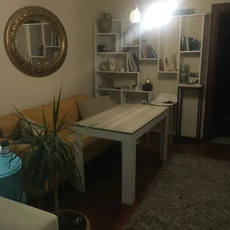 Aaaaaaaaaa Apartment *